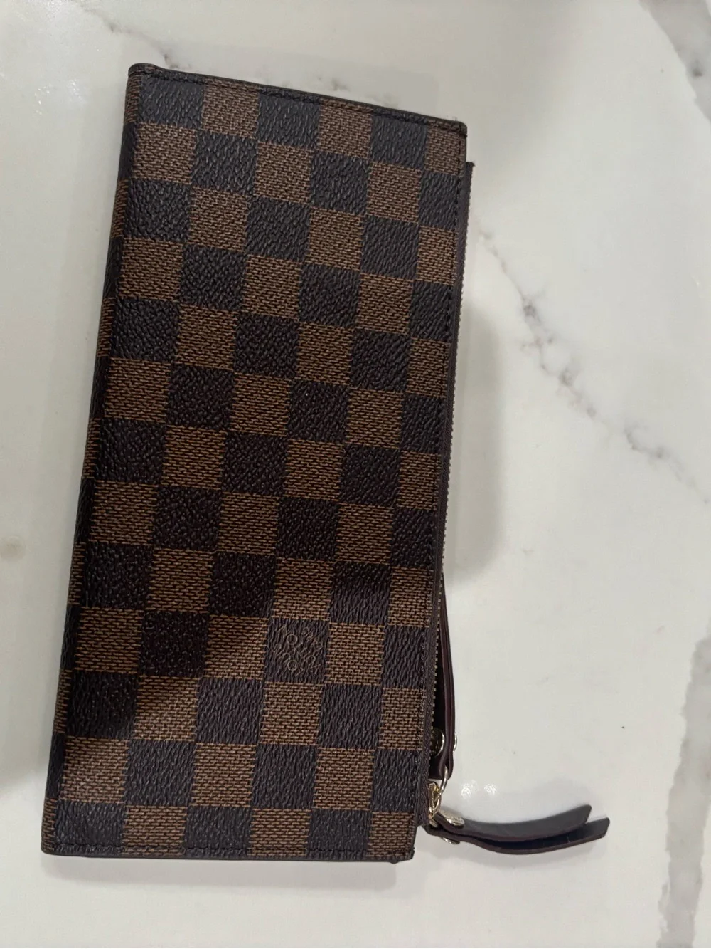 Woman Brown Check Zip Wallet